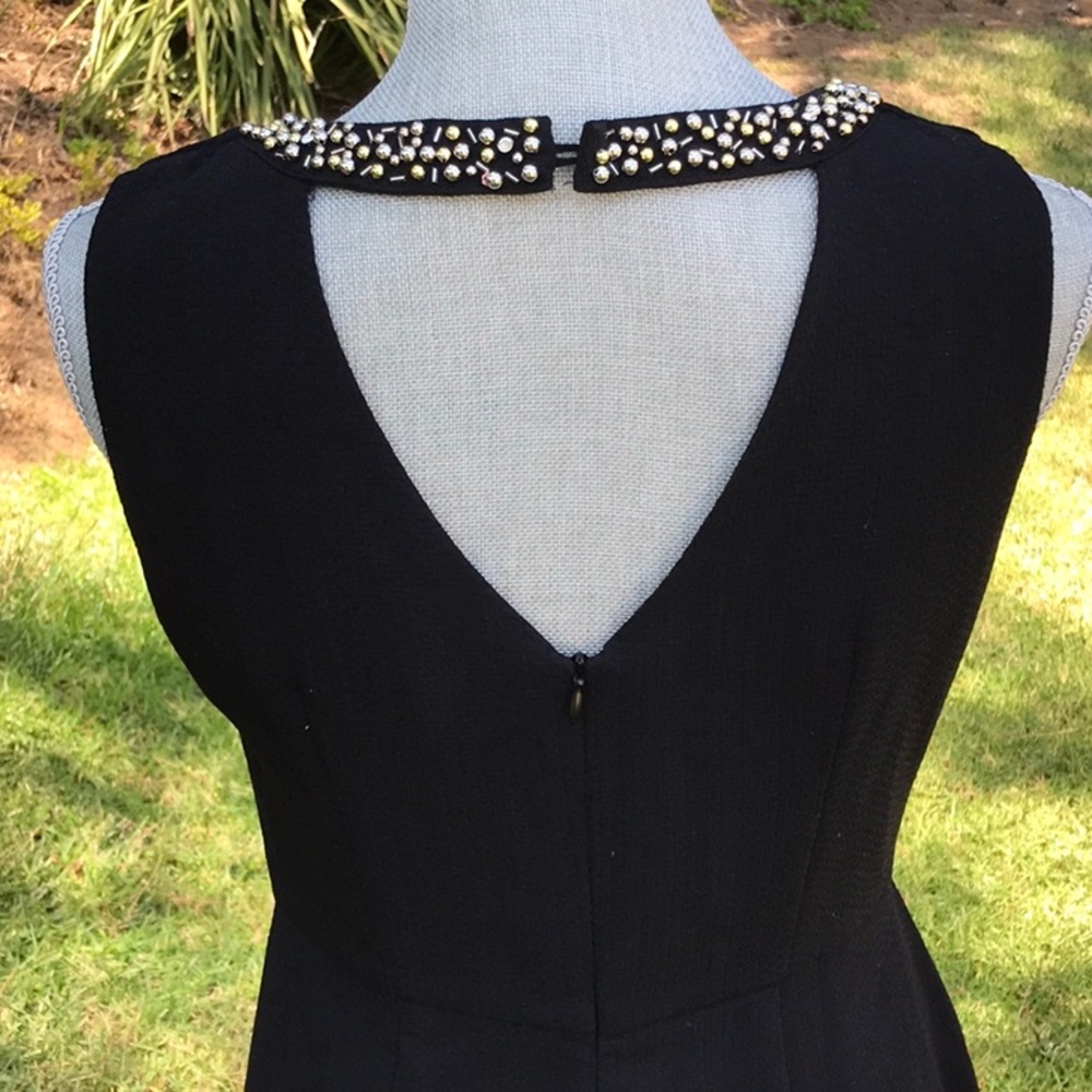 Dress - Picture 7 of 7